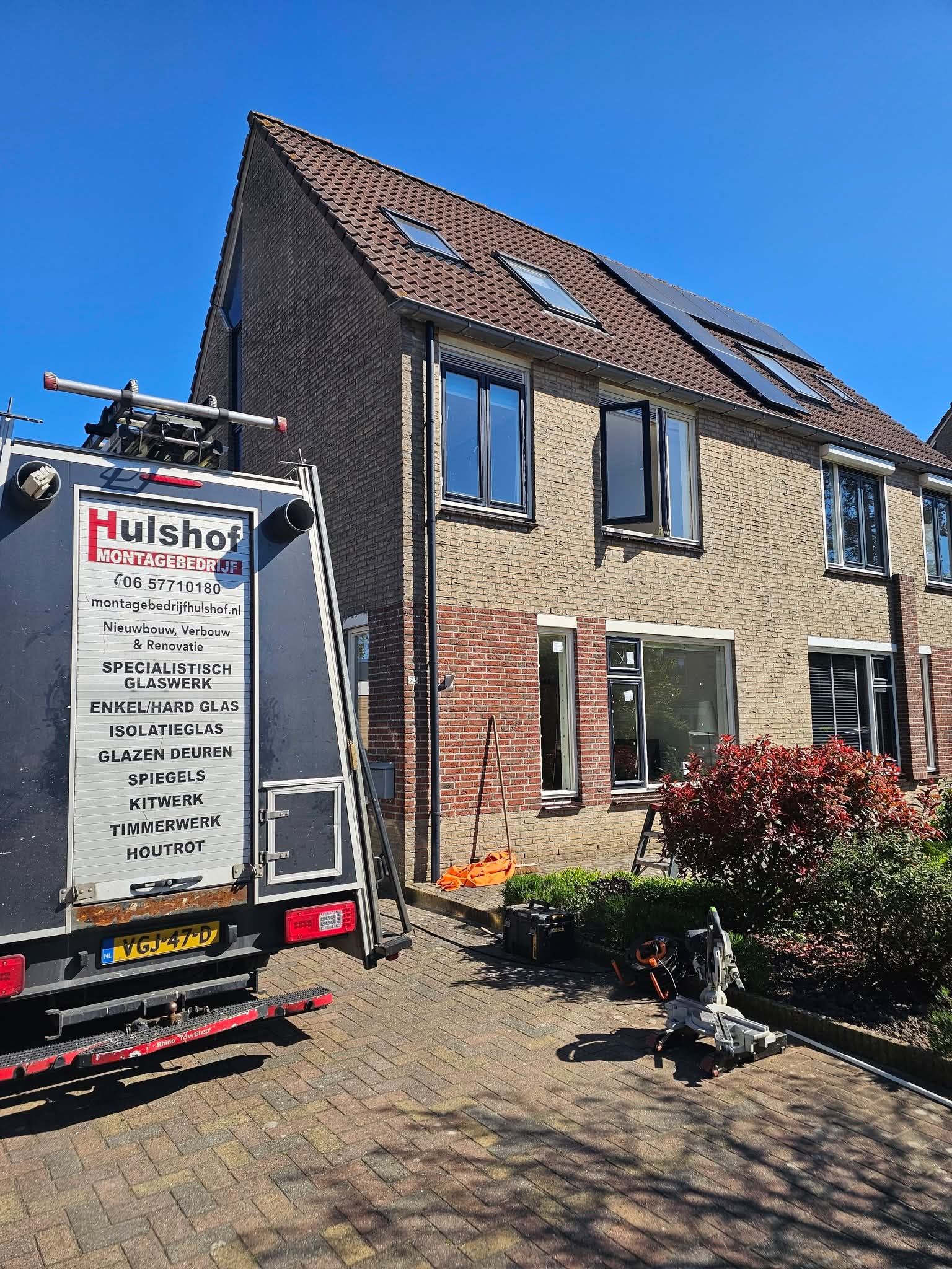 Glasresteelwagen van Montagebedrijf Hulshof bij een opdracht